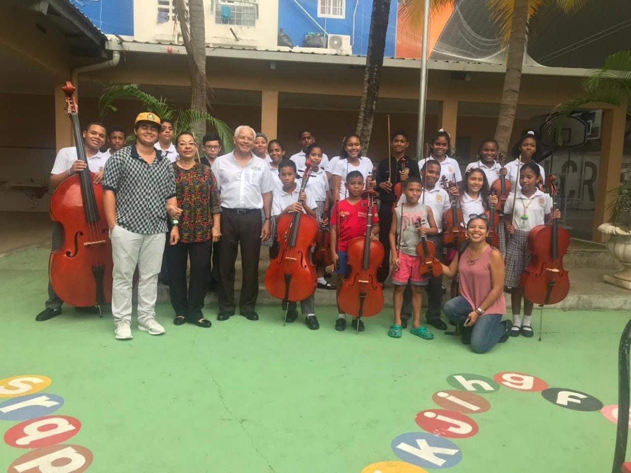 Miembros del Consejo de la FPN en la Escuela Nuestra Señora de Fátima.